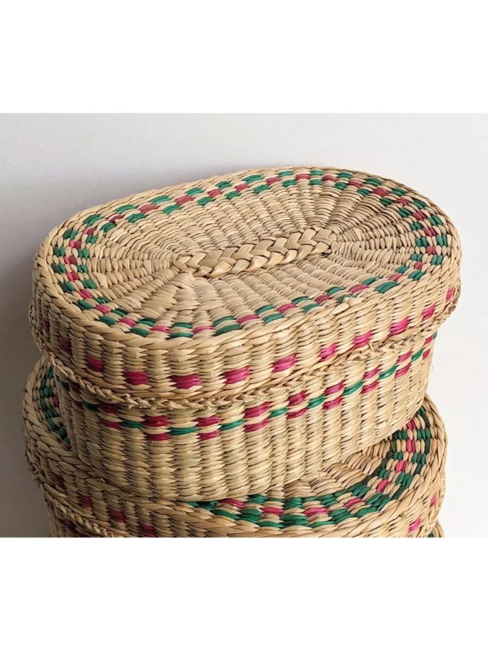 Vtg Sweet Grass Oval Nesting / Stacking Baskets Small Lidded Storage Boxes Set